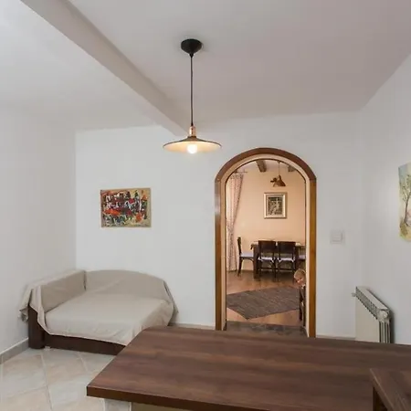 Hladilo ''nostalgia'' - Comfort Two-bedroom With Terrace ... Apartmán *