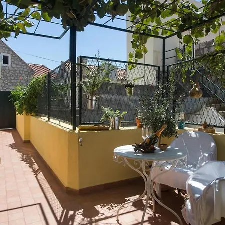 Hladilo ''nostalgia'' - Comfort Two-bedroom With Terrace ... 公寓 *