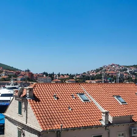 Hladilo ''nostalgia'' - Comfort Two-bedroom With Terrace ... * Dubrovnik