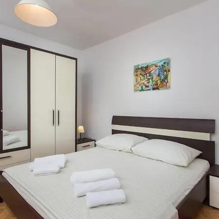 Lejlighed Hladilo ''nostalgia'' - Comfort Two-bedroom With Terrace ... *
